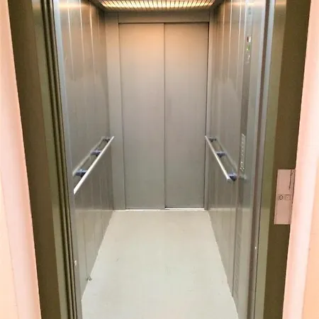 Moblierte In Schlosschemnitz Mit Nagelneuer Kuche! Apartment